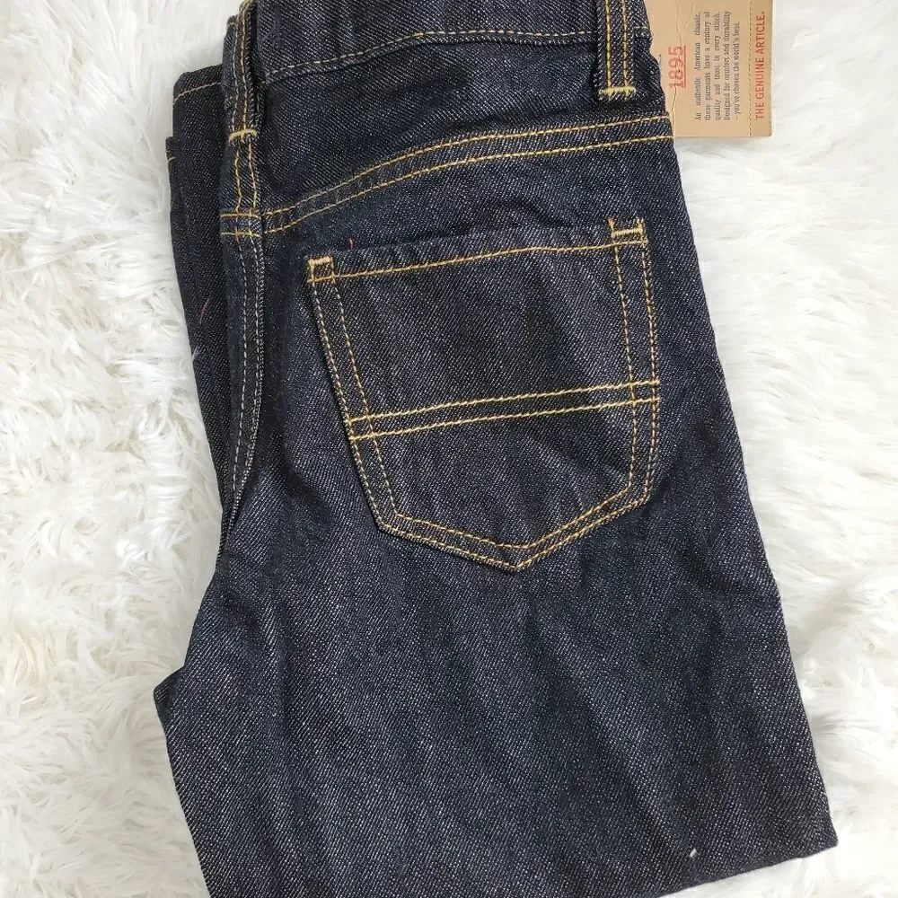 New With Tags Oshkosh b'gosh Boy's Size 4 Husky Classic Jeans with EZ Adjust